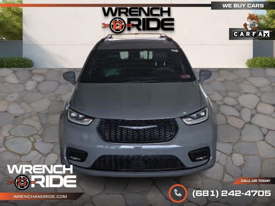used 2022 Chrysler Pacifica car, priced at $23,485