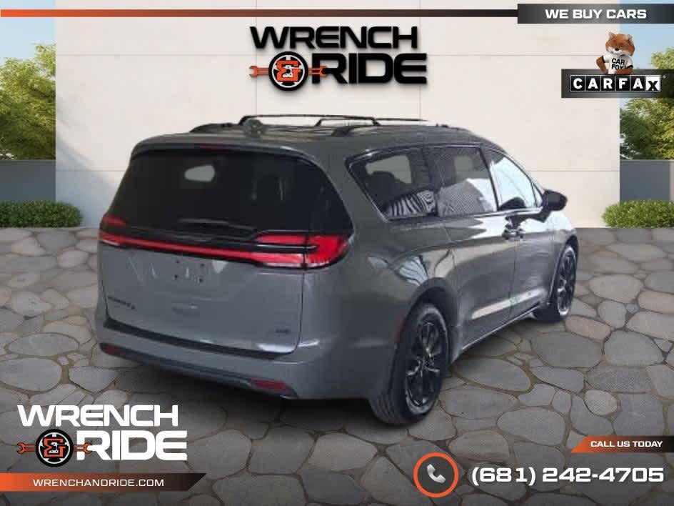used 2022 Chrysler Pacifica car, priced at $23,485