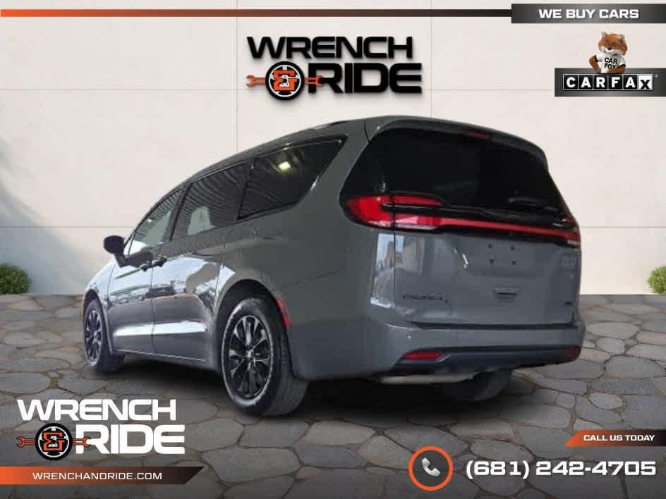 used 2022 Chrysler Pacifica car, priced at $23,485