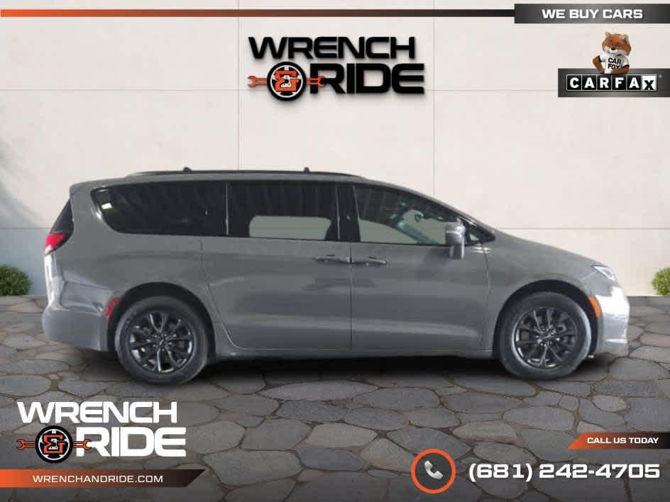 used 2022 Chrysler Pacifica car, priced at $23,485