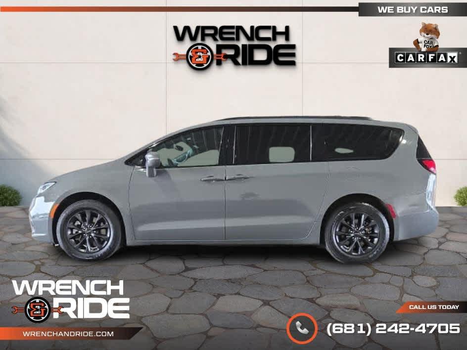 used 2022 Chrysler Pacifica car, priced at $23,485