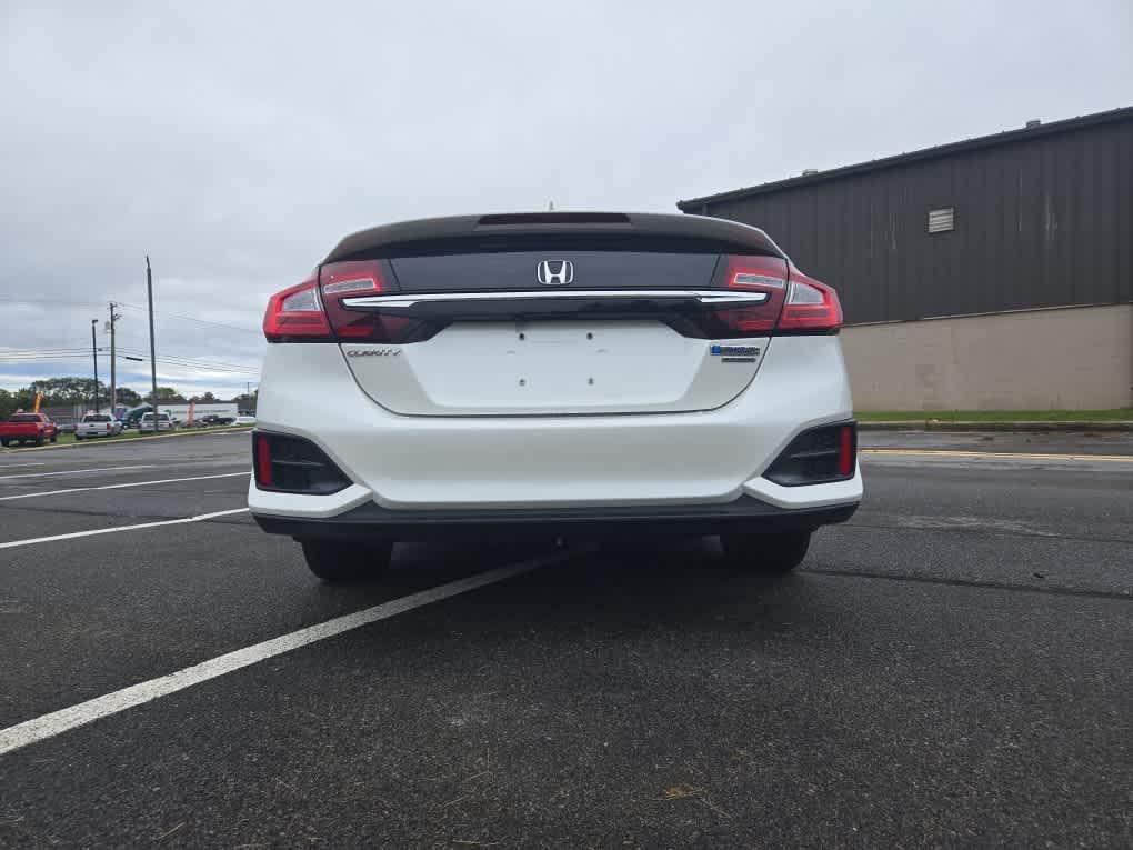 used 2018 Honda Clarity Plug-In Hybrid car, priced at $19,885