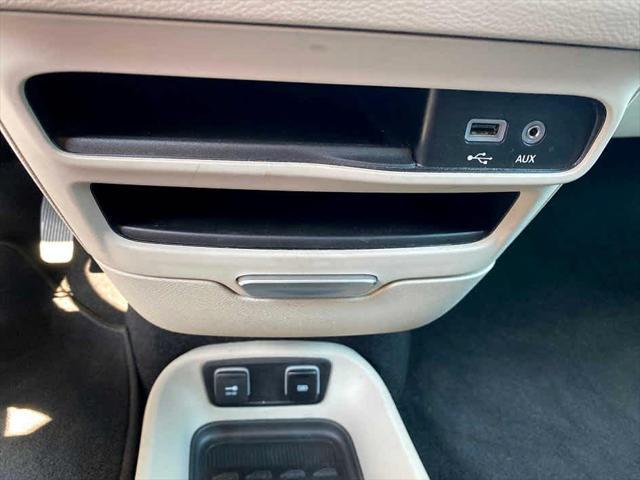 used 2018 Chrysler Pacifica car, priced at $16,565