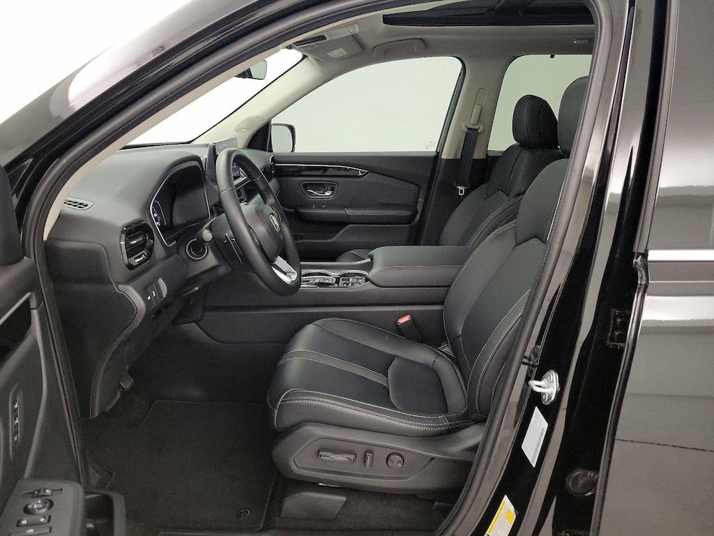 used 2023 Honda Pilot car, priced at $42,998