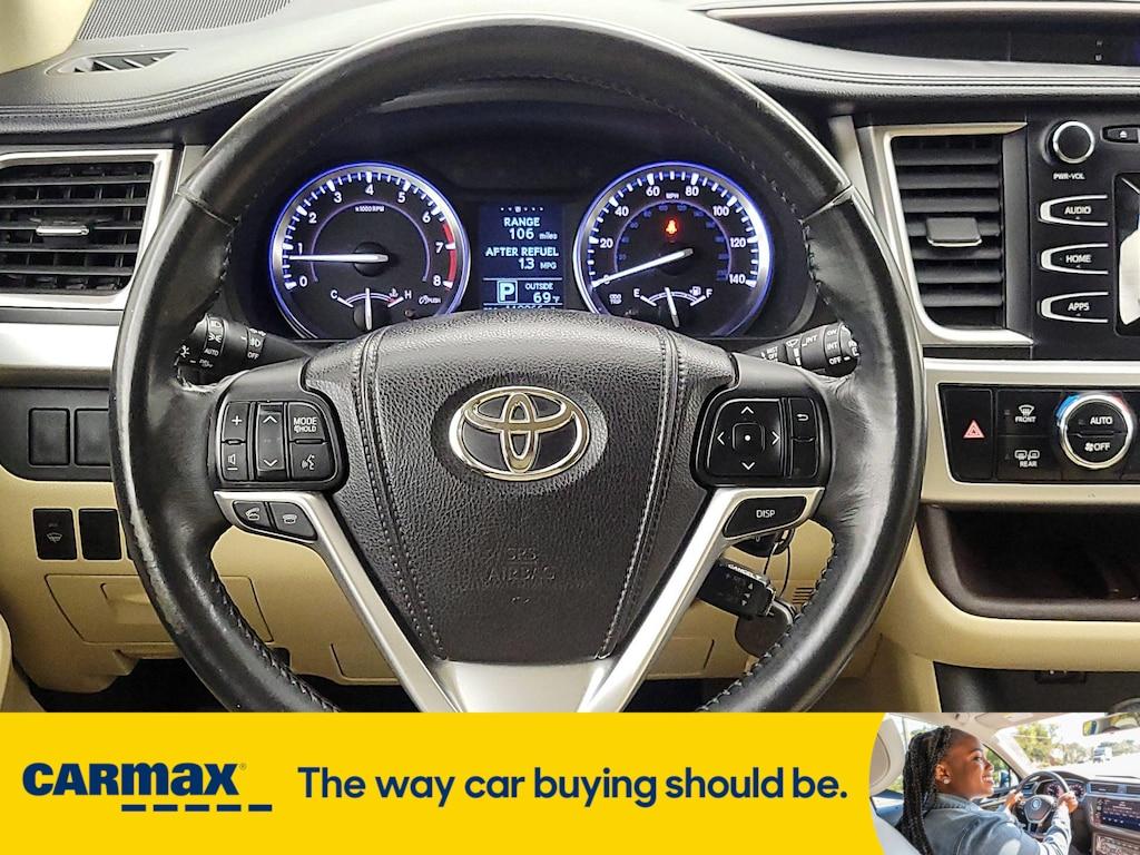 used 2015 Toyota Highlander car, priced at $18,998