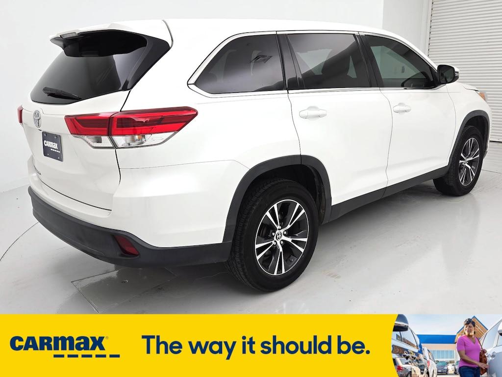 used 2019 Toyota Highlander car, priced at $22,998