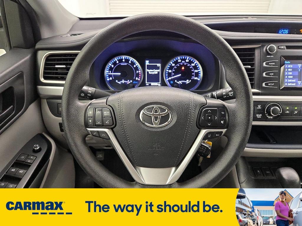 used 2019 Toyota Highlander car, priced at $22,998