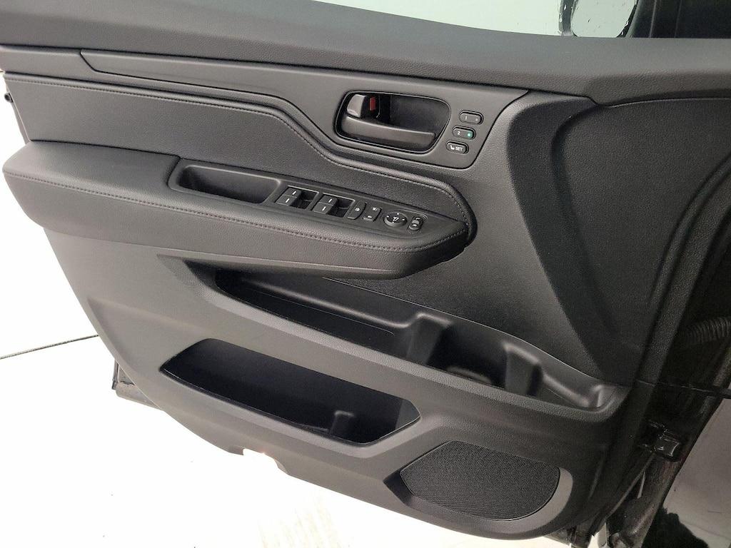 used 2024 Honda Odyssey car, priced at $41,998