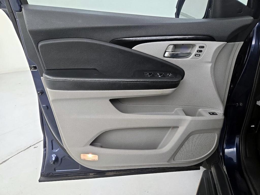 used 2017 Honda Pilot car, priced at $22,998