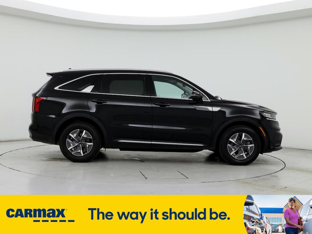 used 2022 Kia Sorento Hybrid car, priced at $26,998