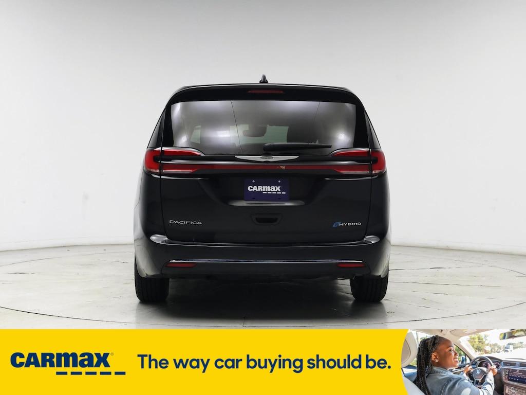used 2023 Chrysler Pacifica Hybrid car, priced at $27,998