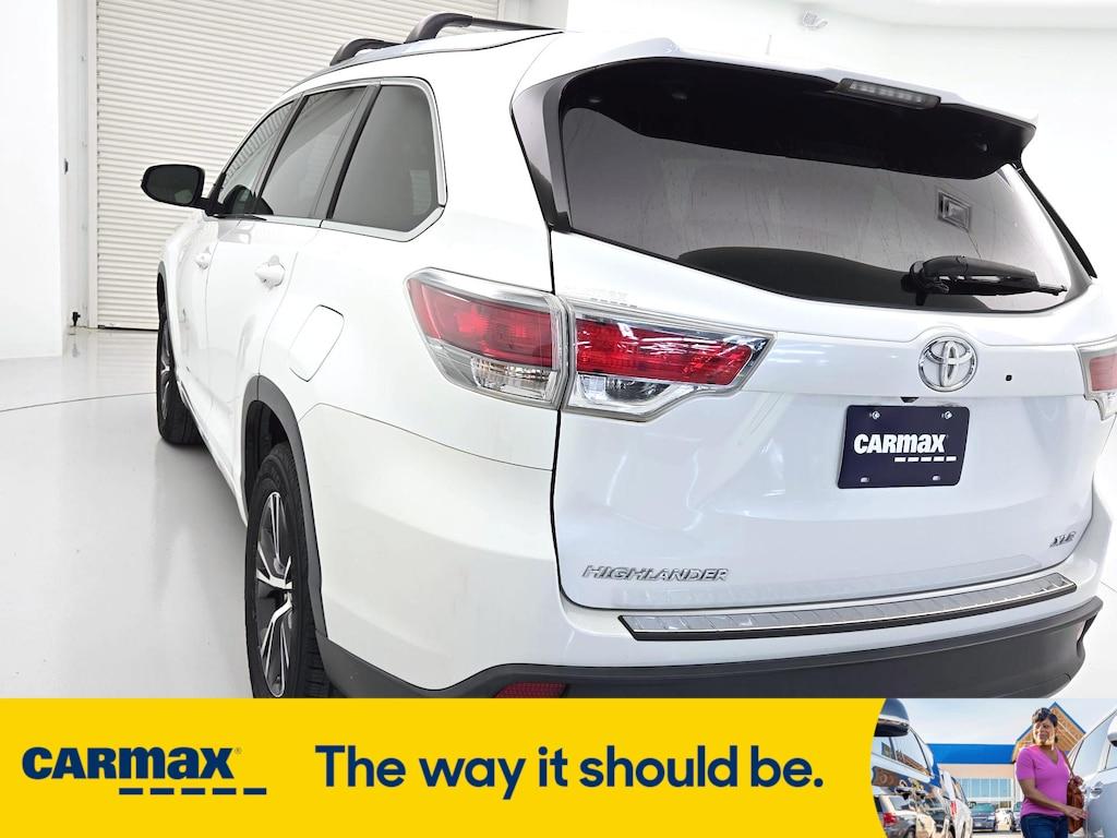 used 2016 Toyota Highlander car, priced at $24,998