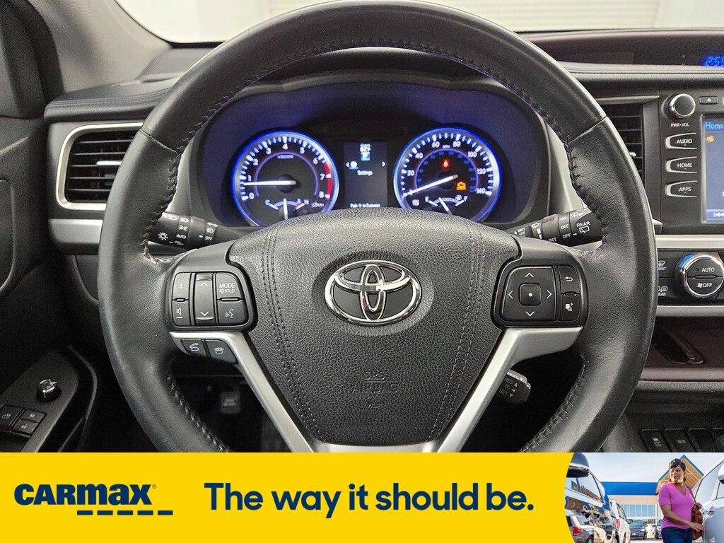 used 2016 Toyota Highlander car, priced at $24,998