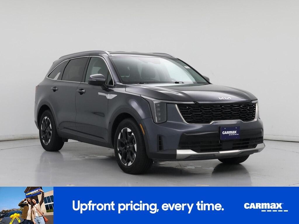 used 2024 Kia Sorento car, priced at $28,998