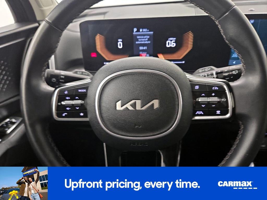 used 2024 Kia Sorento car, priced at $28,998