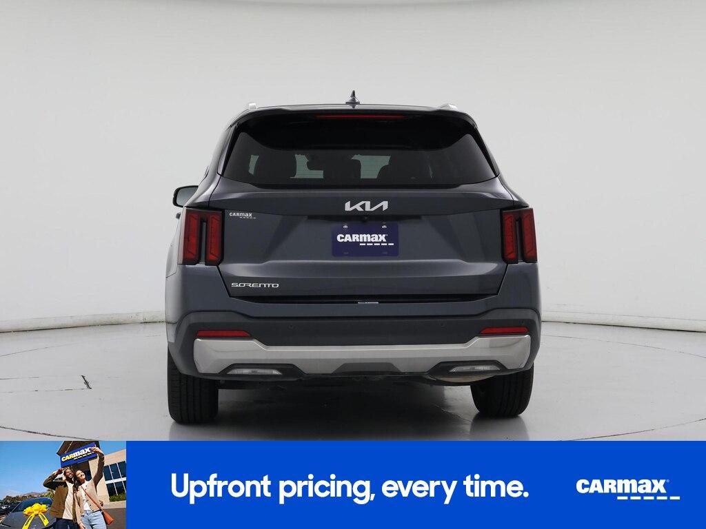 used 2024 Kia Sorento car, priced at $28,998