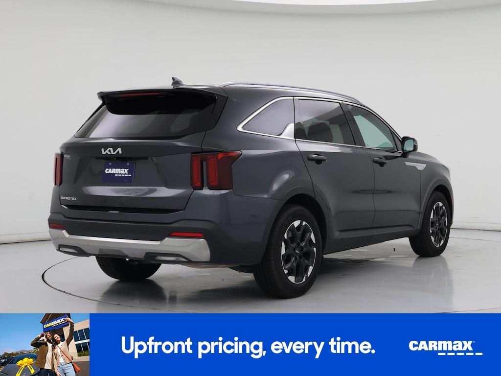 used 2024 Kia Sorento car, priced at $28,998