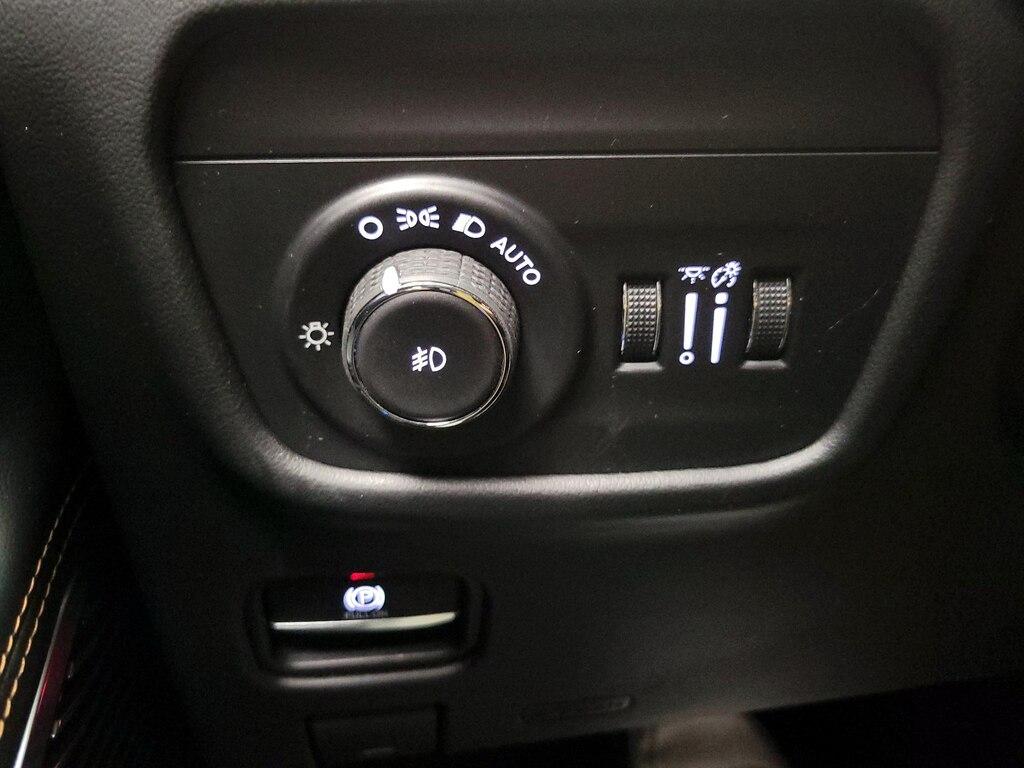 used 2022 Jeep Grand Cherokee car, priced at $47,998