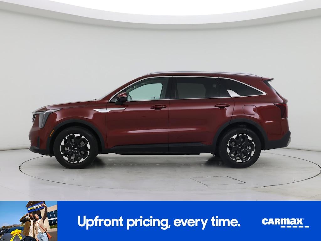 used 2024 Kia Sorento car, priced at $32,998