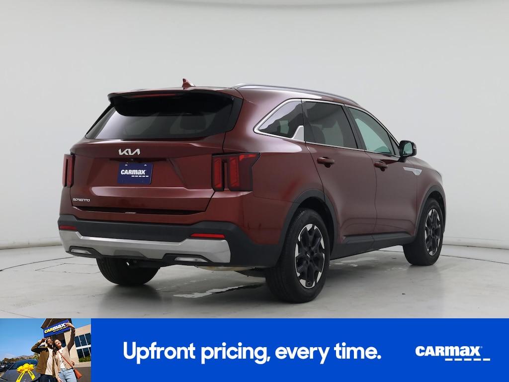 used 2024 Kia Sorento car, priced at $32,998