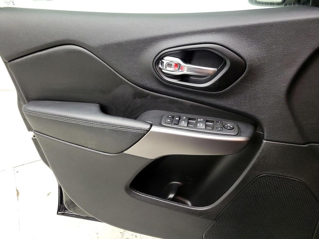 used 2022 Jeep Cherokee car, priced at $26,998