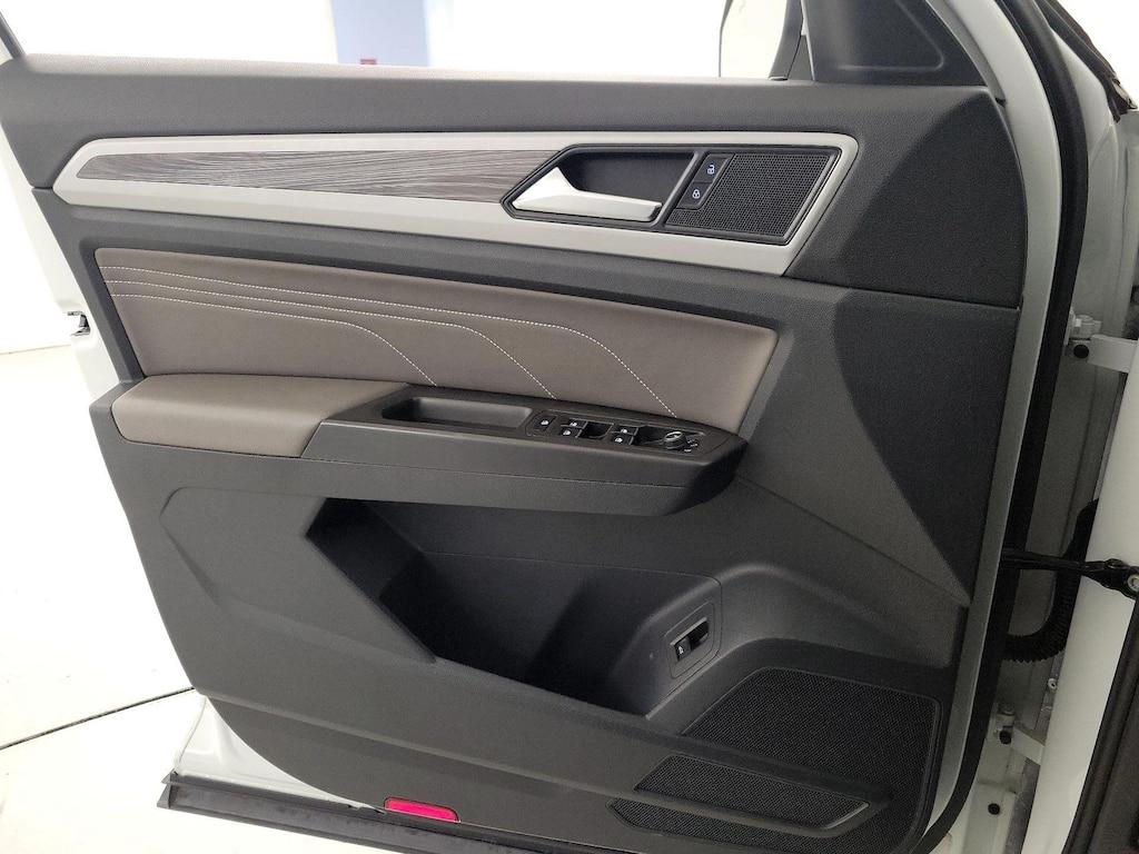 used 2022 Volkswagen Atlas Cross Sport car, priced at $30,998