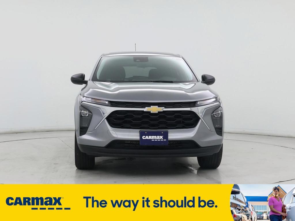 used 2025 Chevrolet Trax car, priced at $22,998