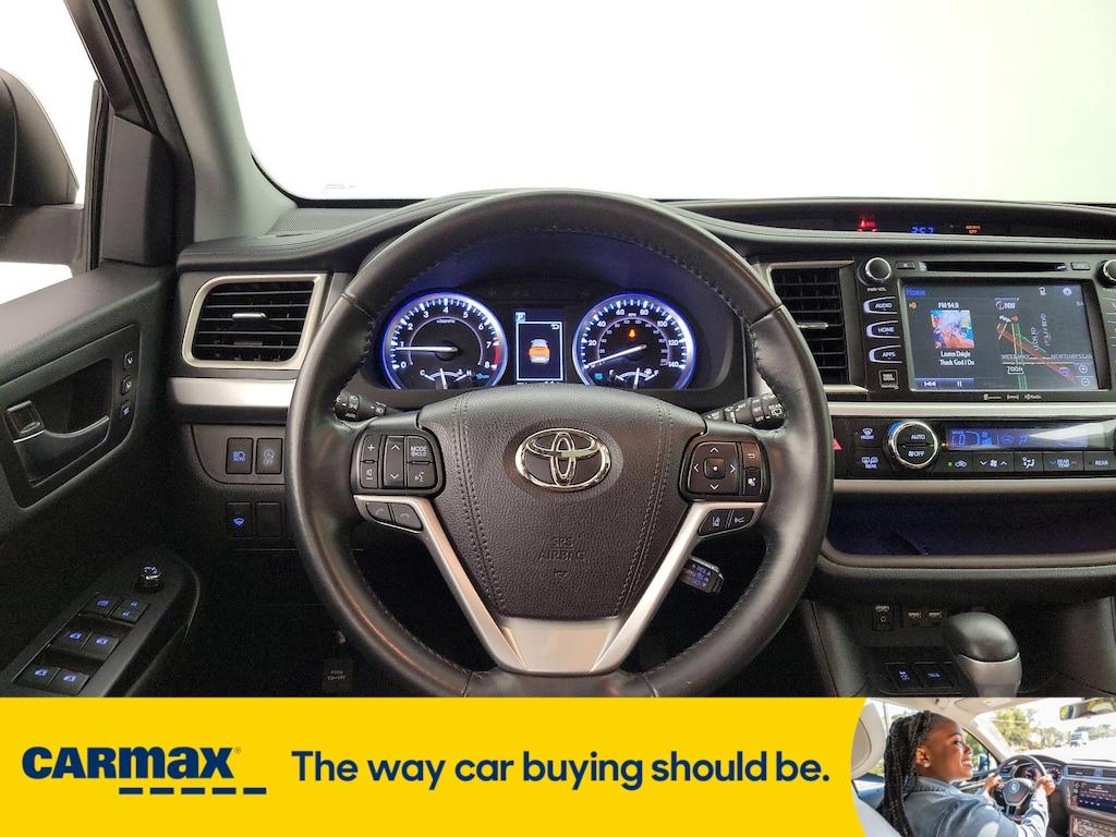used 2019 Toyota Highlander car, priced at $33,998