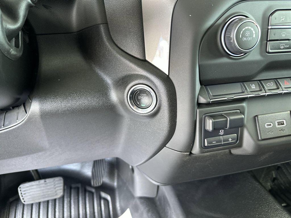 new 2025 Chevrolet Silverado 2500 car, priced at $49,535