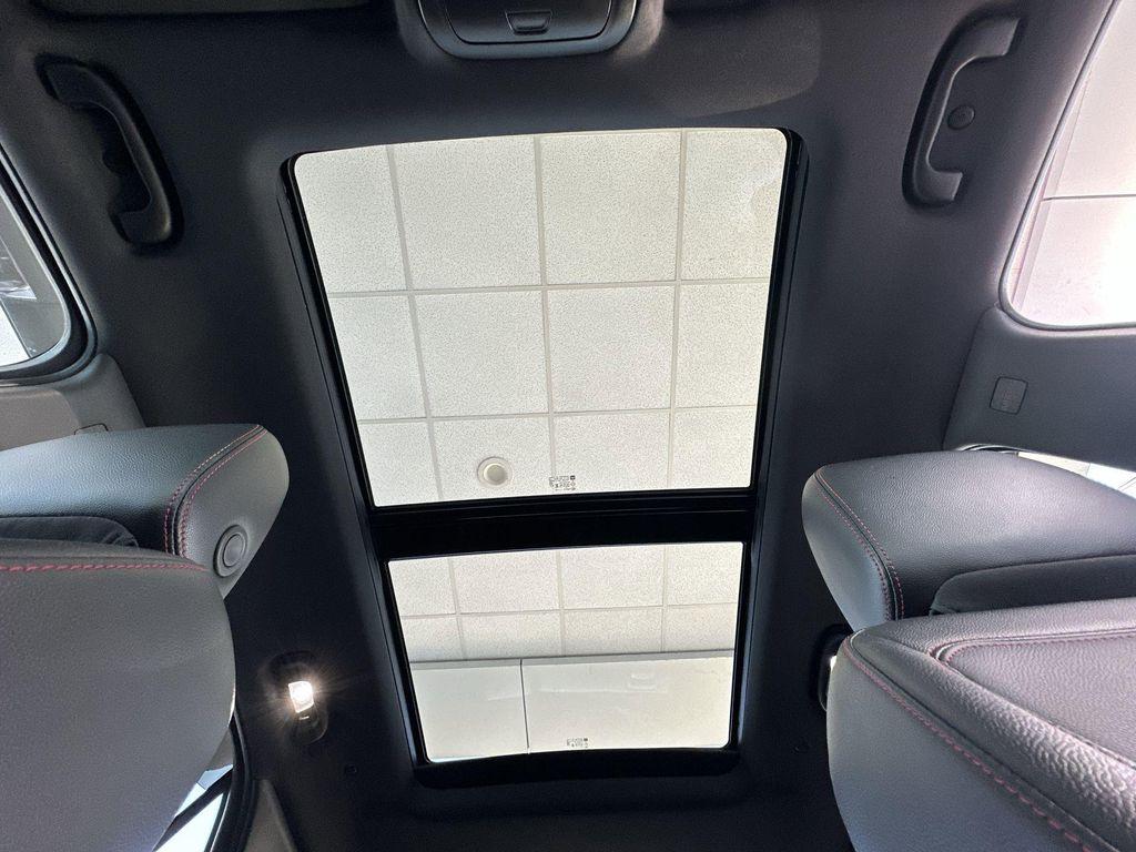 used 2023 Chevrolet Equinox car, priced at $28,954
