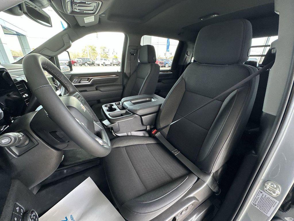 new 2025 Chevrolet Silverado 3500 car, priced at $76,658