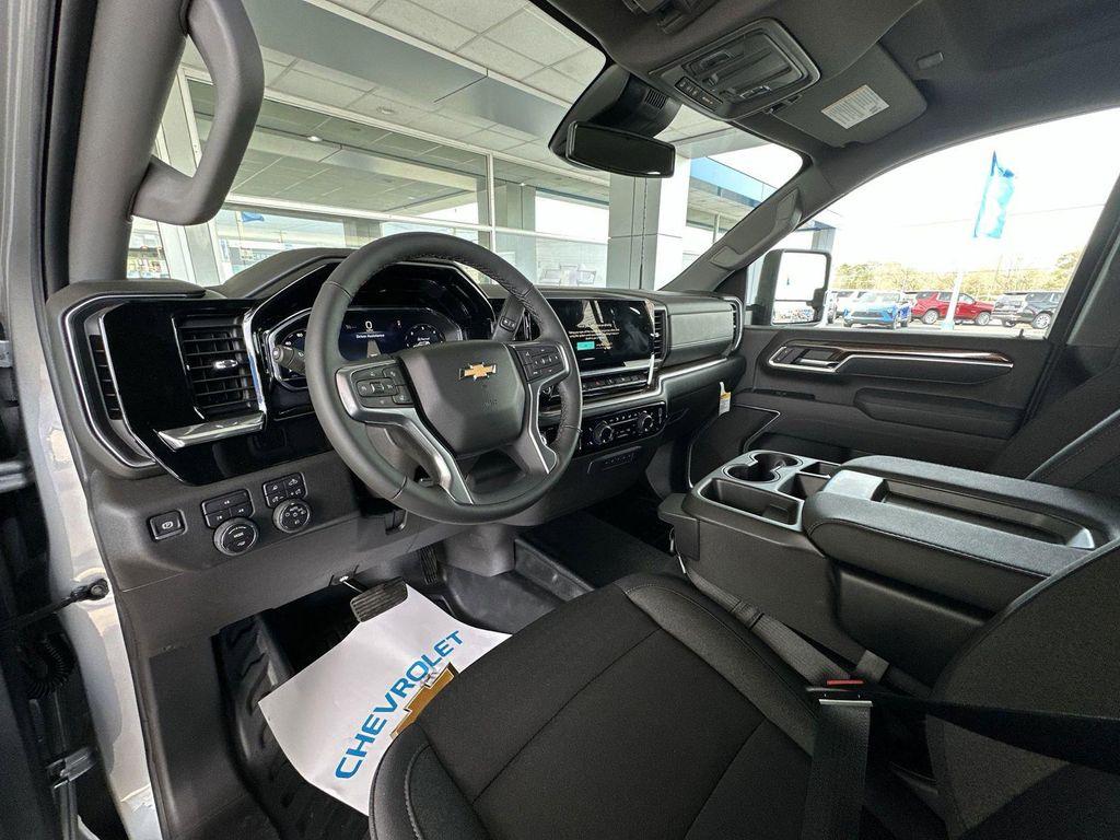 new 2025 Chevrolet Silverado 3500 car, priced at $76,658