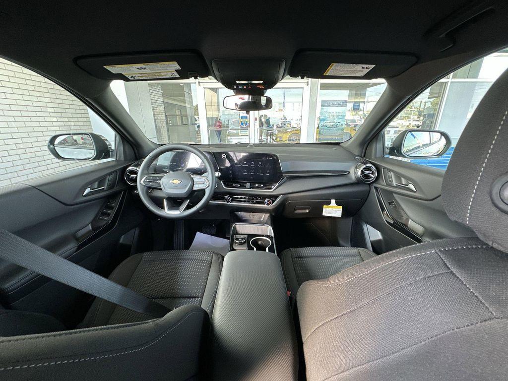 new 2026 Chevrolet Equinox car, priced at $28,380