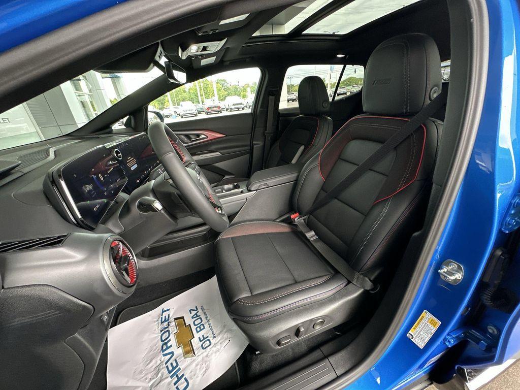 new 2025 Chevrolet Equinox EV car, priced at $44,180