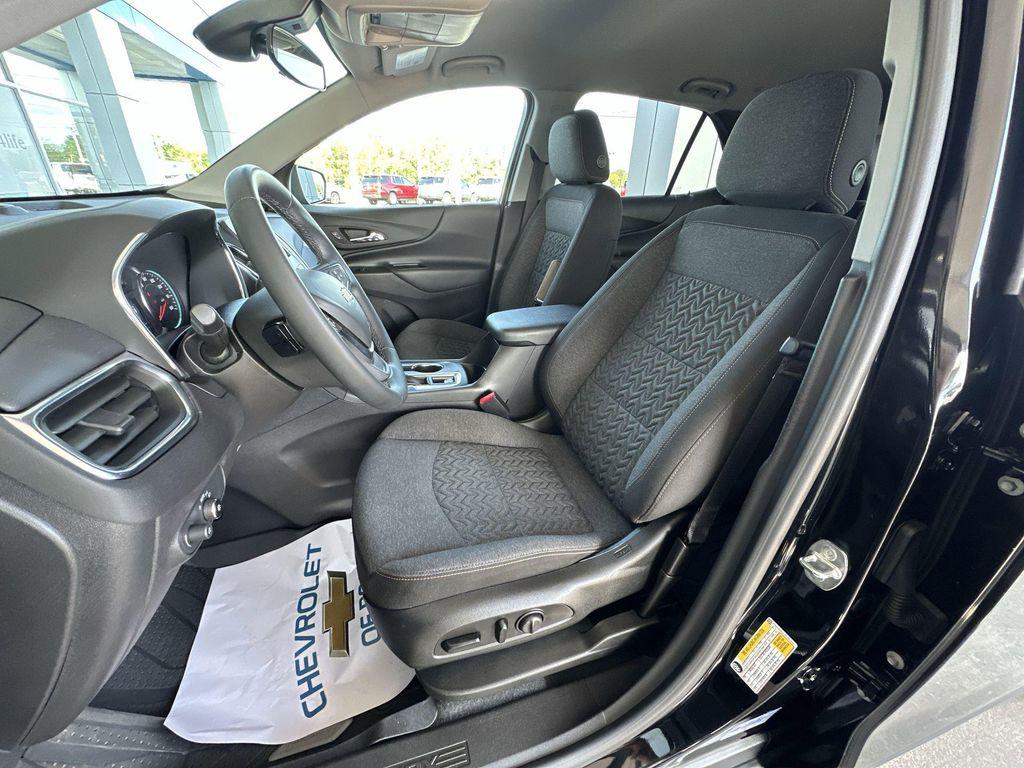 used 2023 Chevrolet Equinox car, priced at $26,854