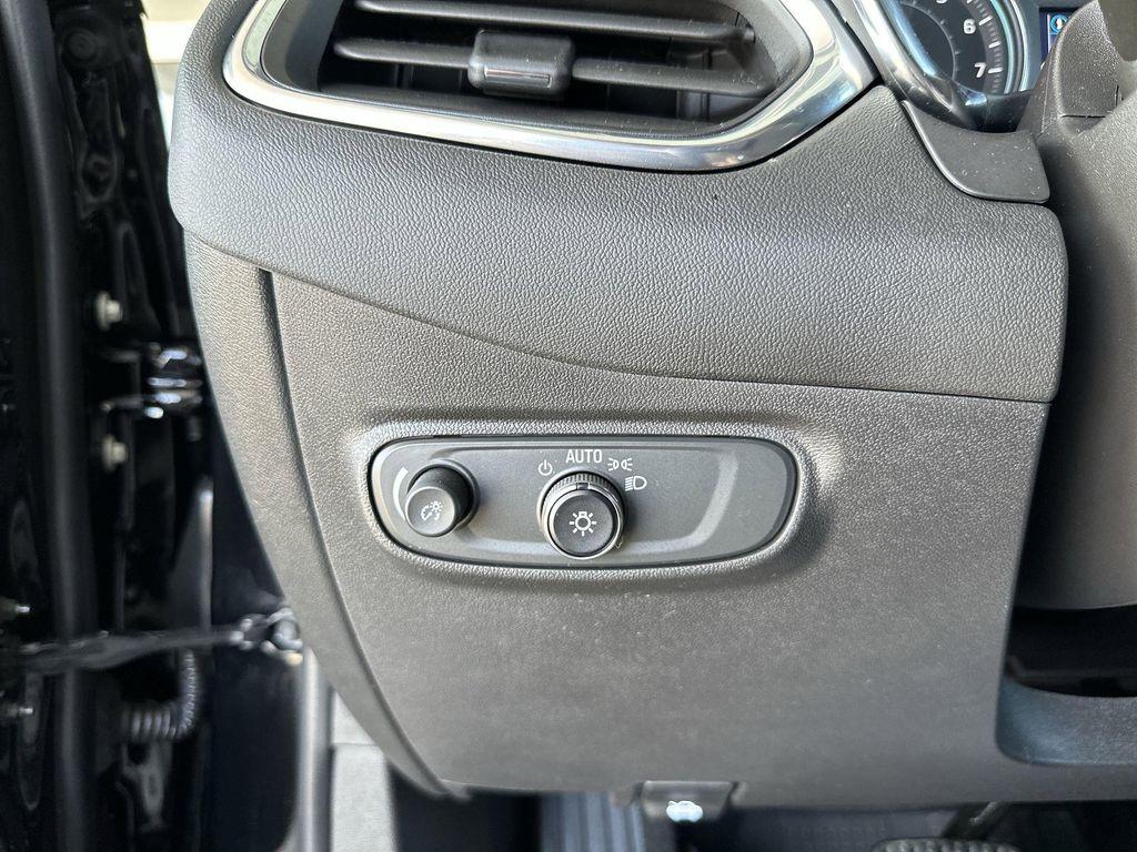 used 2023 Chevrolet Equinox car, priced at $26,854
