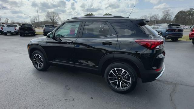 new 2025 Chevrolet TrailBlazer car, priced at $23,990