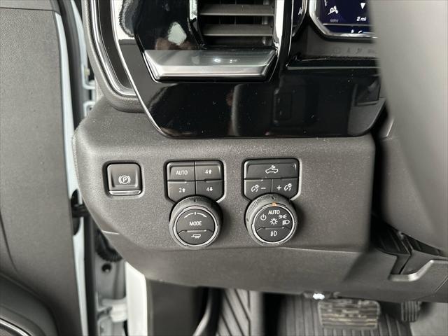 new 2025 Chevrolet Silverado 1500 car, priced at $61,722