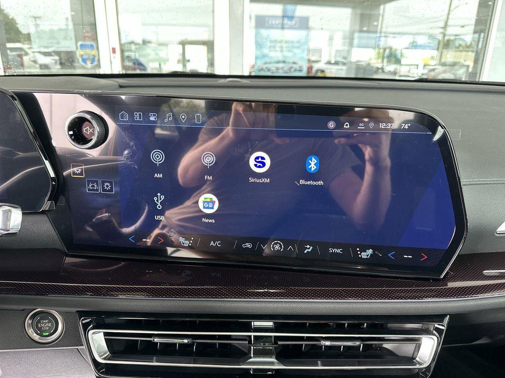 new 2026 Chevrolet Traverse car, priced at $52,480
