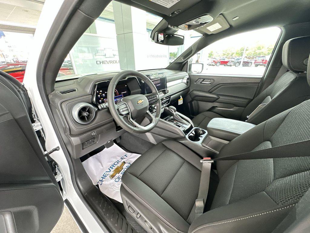 new 2025 Chevrolet Colorado car, priced at $35,189