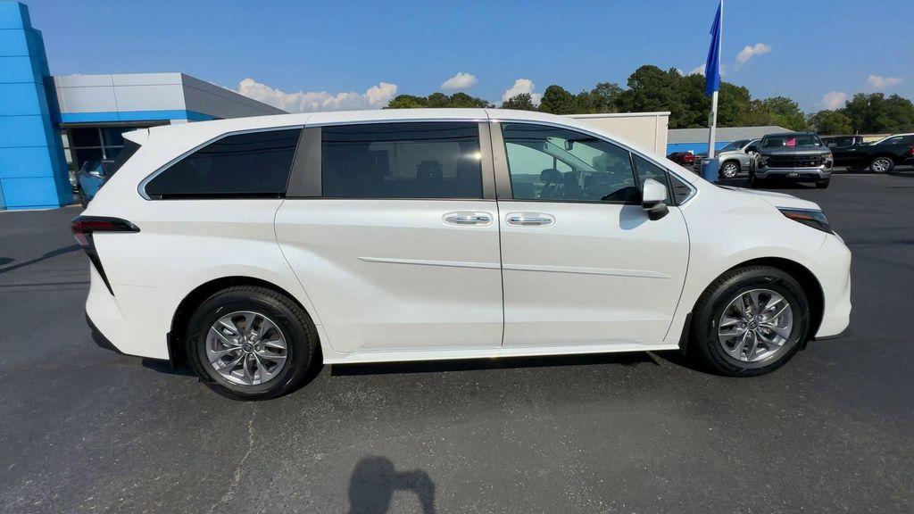 used 2024 Toyota Sienna car, priced at $46,550
