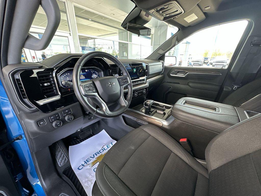 used 2022 Chevrolet Silverado 1500 car, priced at $43,874