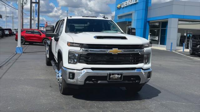 new 2025 Chevrolet Silverado 3500 car, priced at $75,158