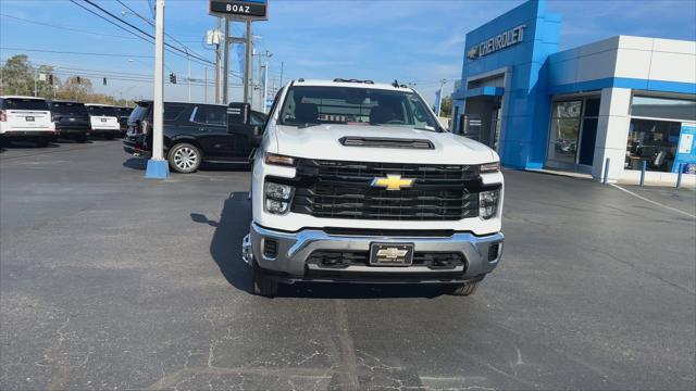 new 2025 Chevrolet Silverado 3500 car, priced at $59,235