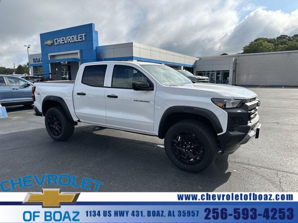 new 2026 Chevrolet Colorado car, priced at $44,095
