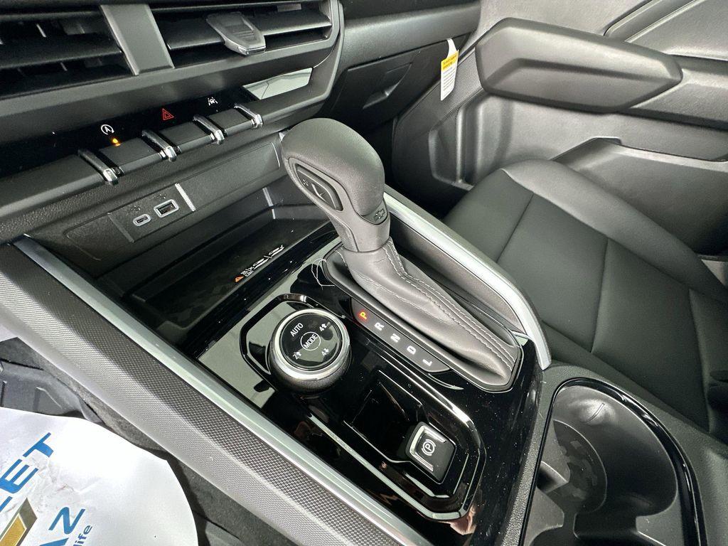 new 2026 Chevrolet Colorado car, priced at $44,095