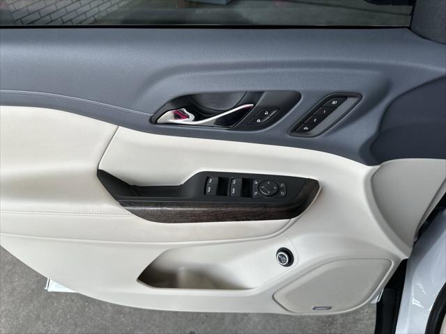 used 2022 GMC Acadia car