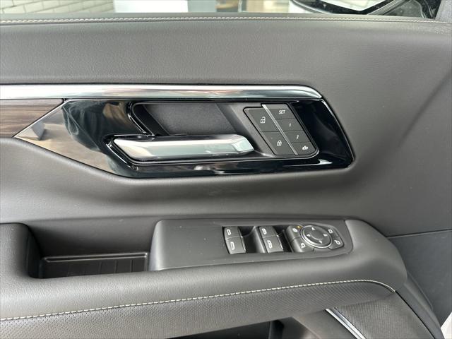 new 2025 Chevrolet Suburban car, priced at $76,141