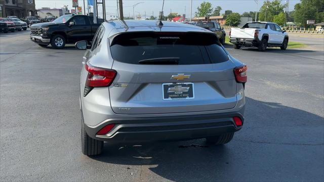 new 2025 Chevrolet Trax car, priced at $22,590