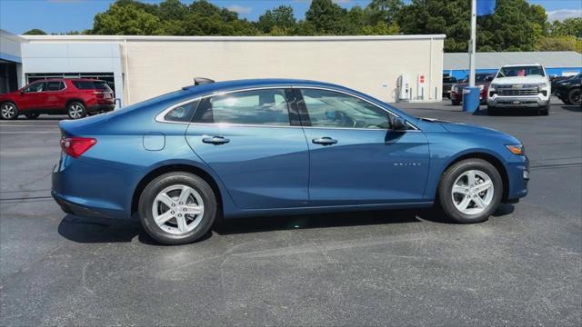 new 2025 Chevrolet Malibu car, priced at $25,624